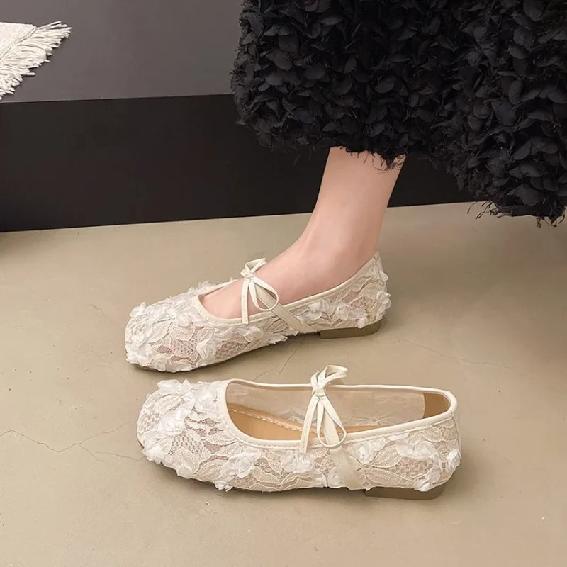 2026 Spring Lace Flower Women Shoes Fashion Slip On Comfort Street Style Soft Sole Female Dress Flats Shoes