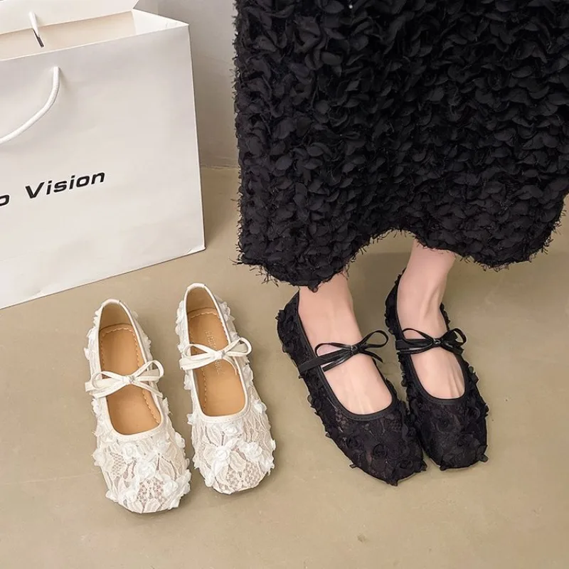 2026 Spring Lace Flower Women Shoes Fashion Slip On Comfort Street Style Soft Sole Female Dress Flats Shoes