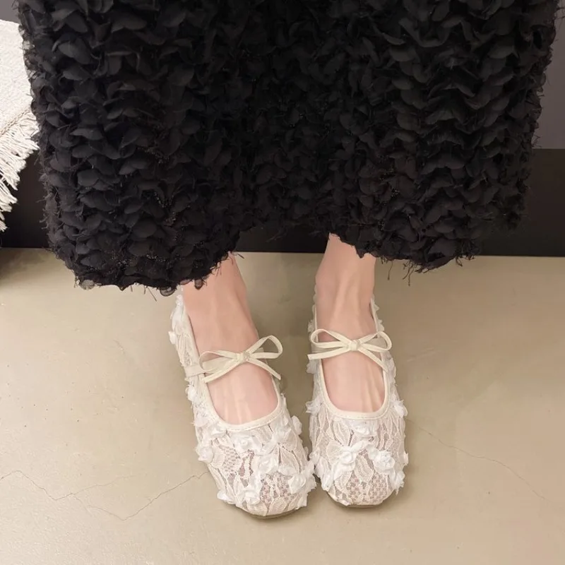 2026 Spring Lace Flower Women Shoes Fashion Slip On Comfort Street Style Soft Sole Female Dress Flats Shoes