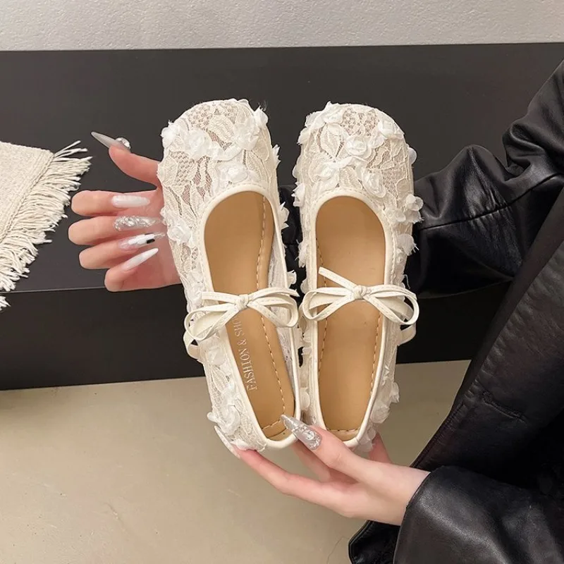 2026 Spring Lace Flower Women Shoes Fashion Slip On Comfort Street Style Soft Sole Female Dress Flats Shoes