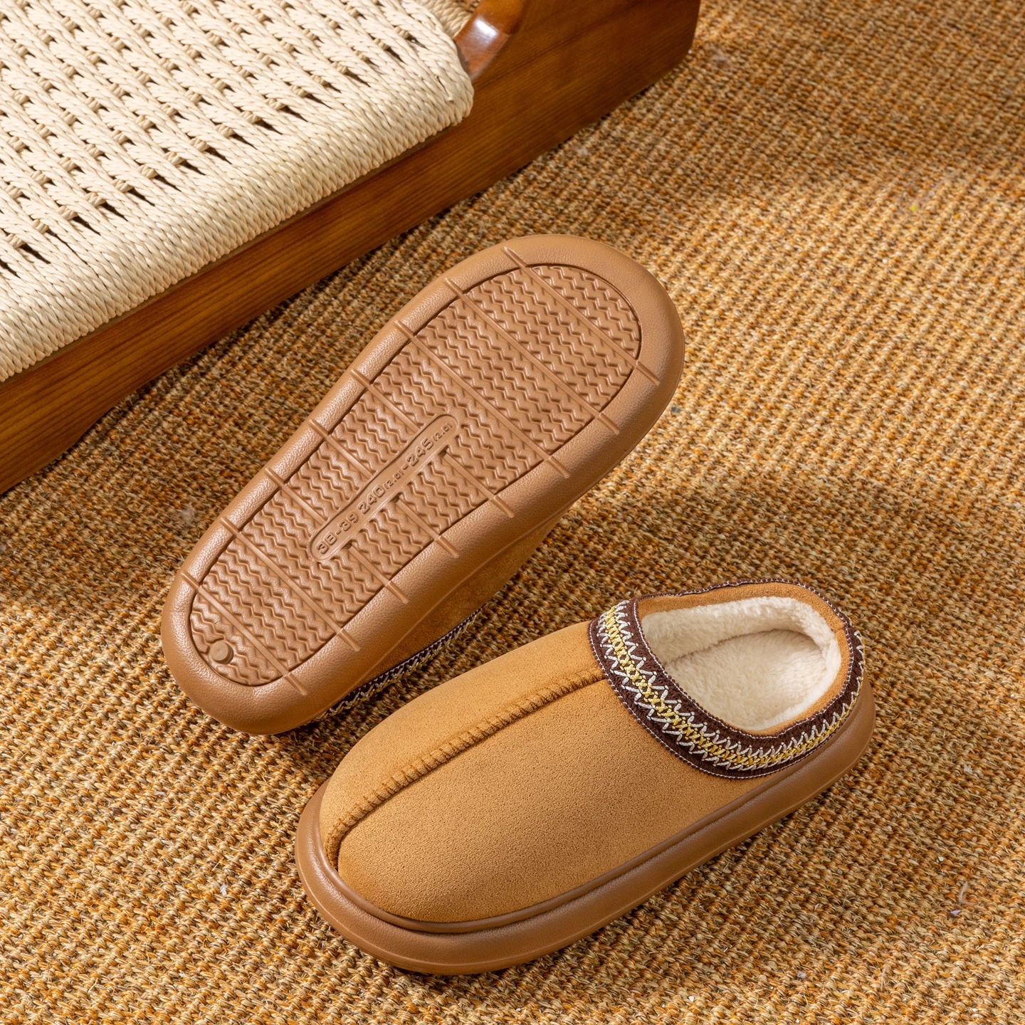 Men's Plush Fleece Lined Slippers Winter Warm House Shoes with Thick EVA Sole for Indoor/Outdoor Use Cozy Non-Slip Home Footwear