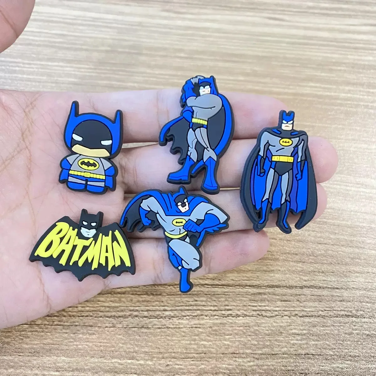 9-100PCS Hot Toys Cartoon Shoe Charms DIY Clog Sandals Wristband Bracelets Decoration Shoes Accessories Buckle for Boys Girls