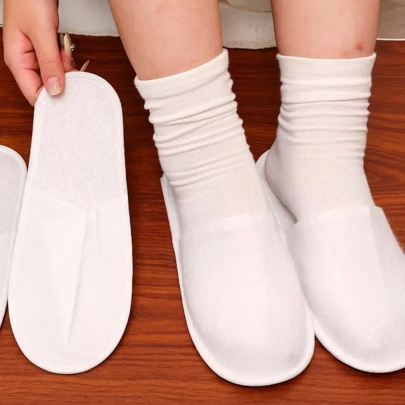 Disposable Slippers White Non Slip Unisex Hotel Spa Travel Slippers Lightweight Eco Friendly Comfortable Soft Slipper Women Men