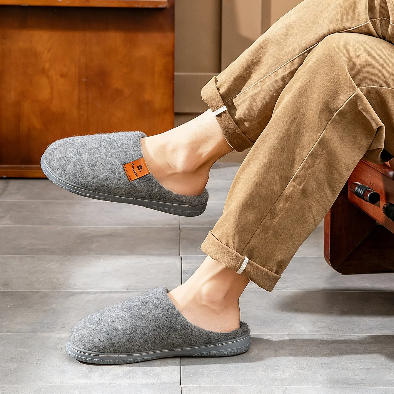 Winter Men Felt Platform House Slippers Ultra Warm Cushion Cozy Living Non-Slip TPR Outdoor Indoor House
