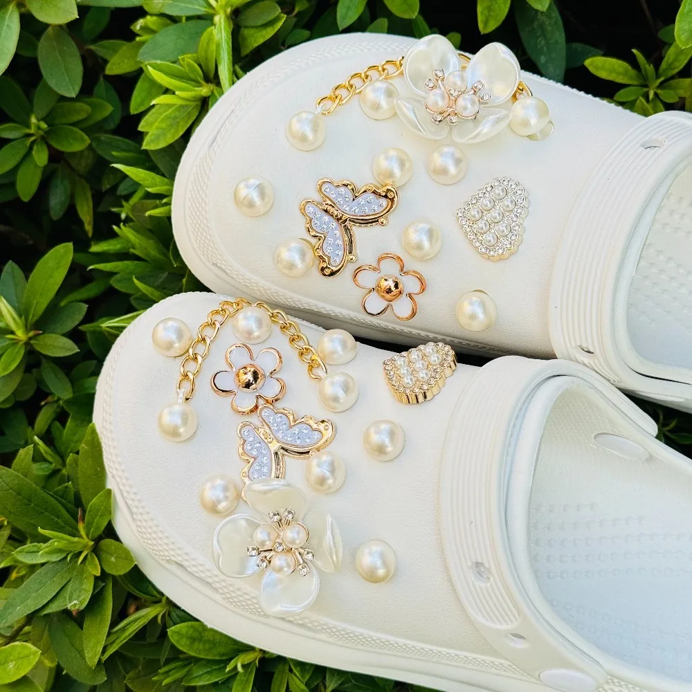 24PCS Summer Fashion Shoe Charms Set Accessories for Clogs Shoe Buckle Butterfly Pearl Flower Chain DIY Shoes Decorations