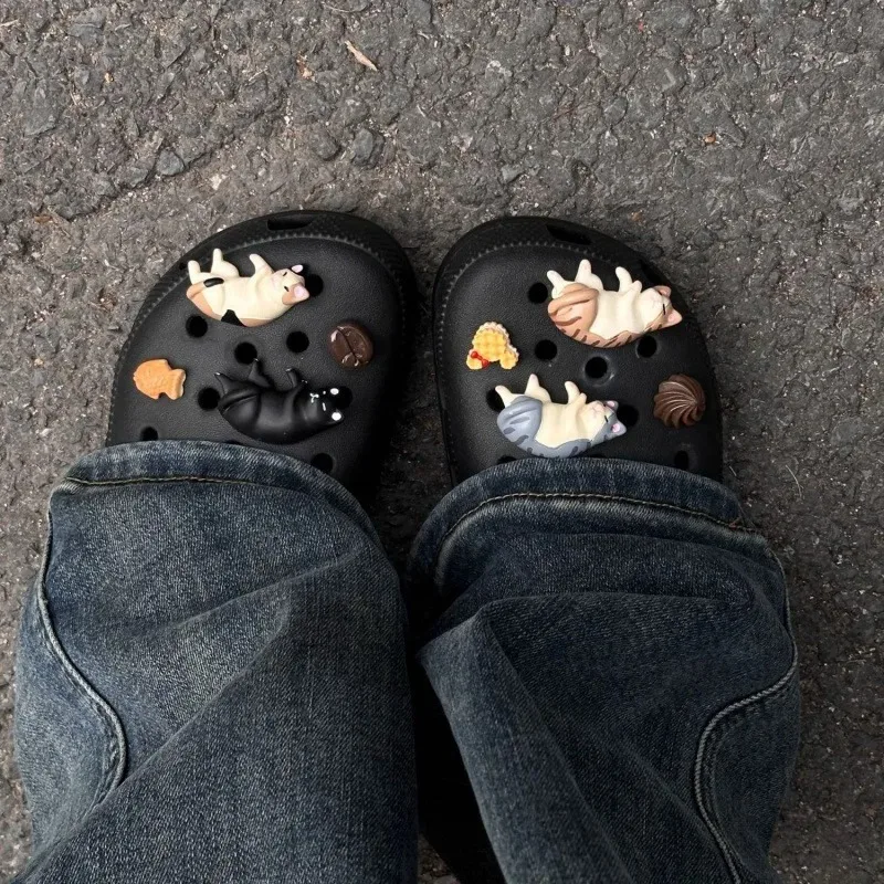 8PCS Fashion Cute Cartoon Cats Shoe Charms Designer Lovely All-match Charms for Bundle Set Quality Sandals Accessories
