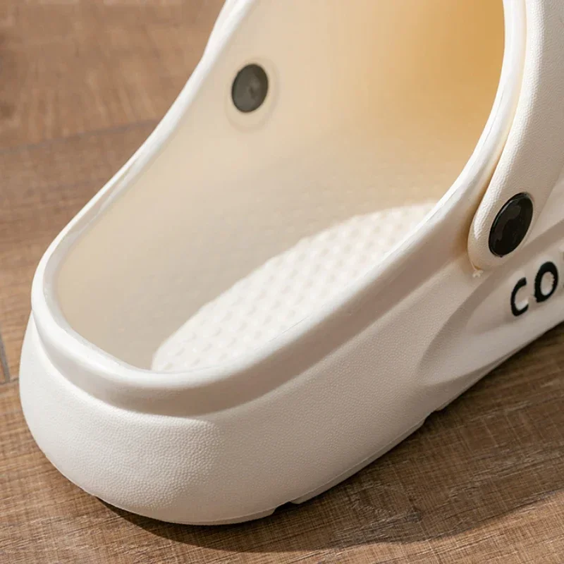 2026 Summer EVA Hole Shoes For Men Women Closed Toe Thick Sole Non Slip Outdoor Beach Slippers Cloud Feel Slides