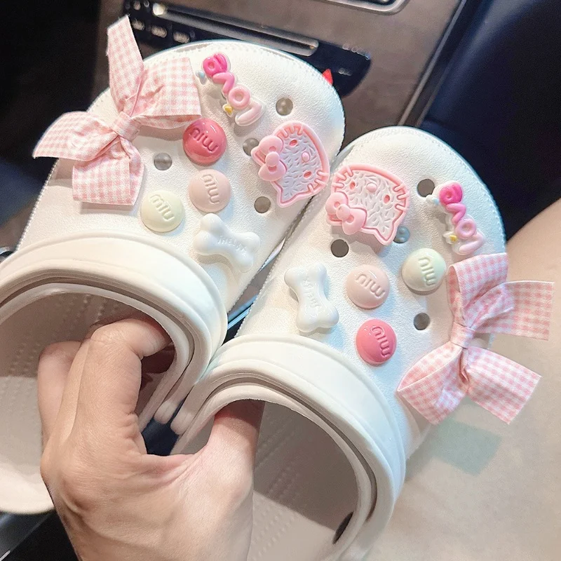 Mesuca Pink Series Hello Kitty Shoe Charms Set Kawaii Resin Decoration Accessories Removable Shoes Accessories Xmas Party Gifts