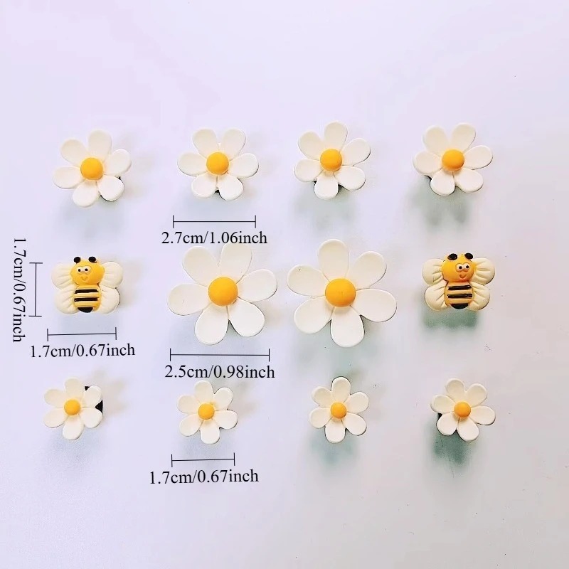 New Best Selling Hole Shoes Charms Ready To Put on White Daisy Sunflower Combination Suit Shoe Buckle Girlish Shoes Accessories