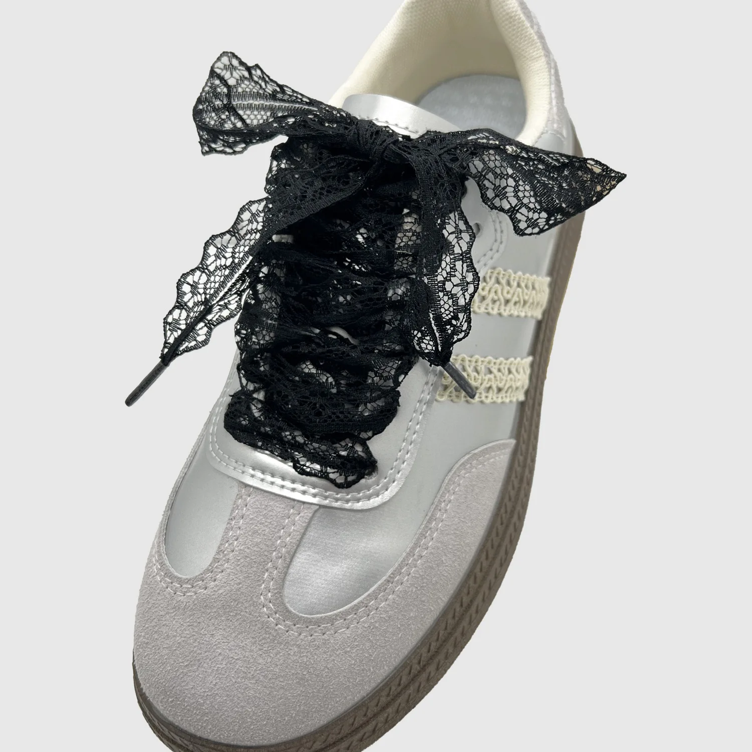 1Pair Fancy Lace Shoelaces for Women Casual Shoes Width Flat Shoelace for Sneakers Black White Shoe Laces Accessorices