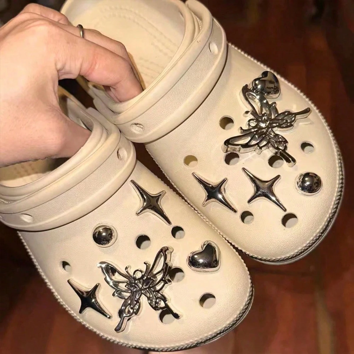 Shoe Charms for Clogs Silver Color DIY Accessories Cute & Edgy Butterfly Pearl Chains Flower Animals Decor Fashion For Sandals