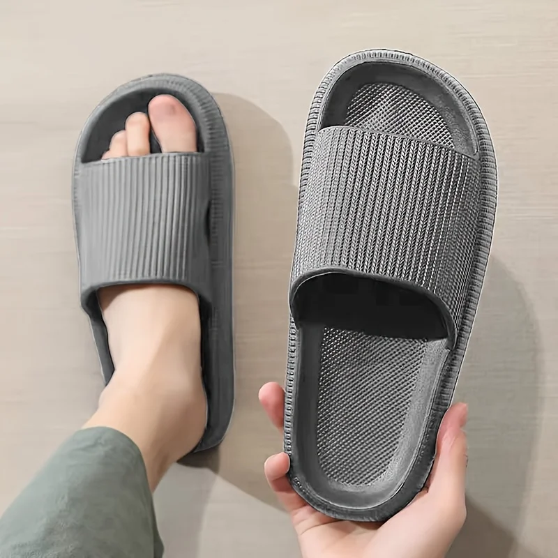 Men's Thick Bottom EVA Indoor Home Slippers Anti-Slip Suitable for Outdoor Wear Comfortable Home Slippers for Men