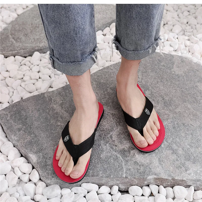 2025 Summer New Men's Flip Flops Indoor Outdoor Beach Sandals Thick Soft Sole Bathroom Slides Shoes Man Non-slip Home Slippers
