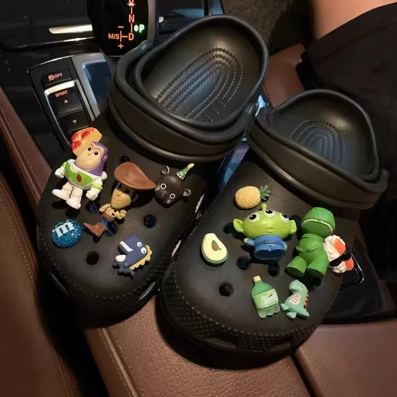 [Playful Design]Disney Toy Story Character Shoe Charms Set Fashionable Diy Detachable Shoe Buckle Decorations Xmas Gifts