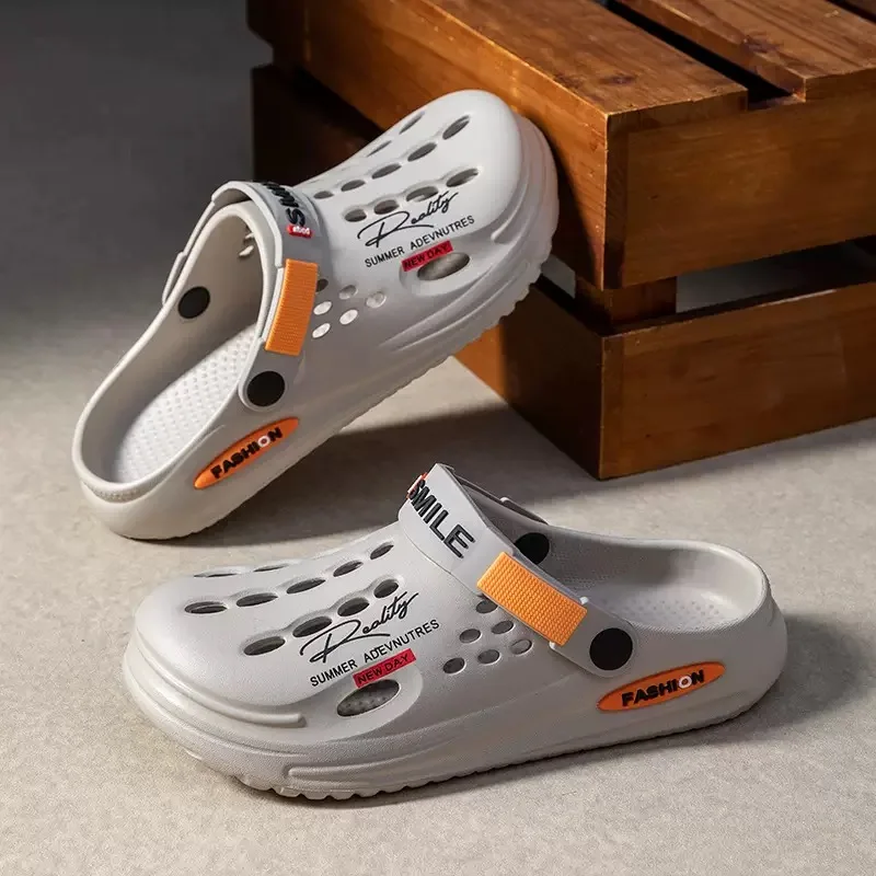Men's Slippers EVA Hole Mens Mules Non-Slip Slippers Thick Soft Platform Slide Fashion Comfortable Men's Sandals Summer Shoes