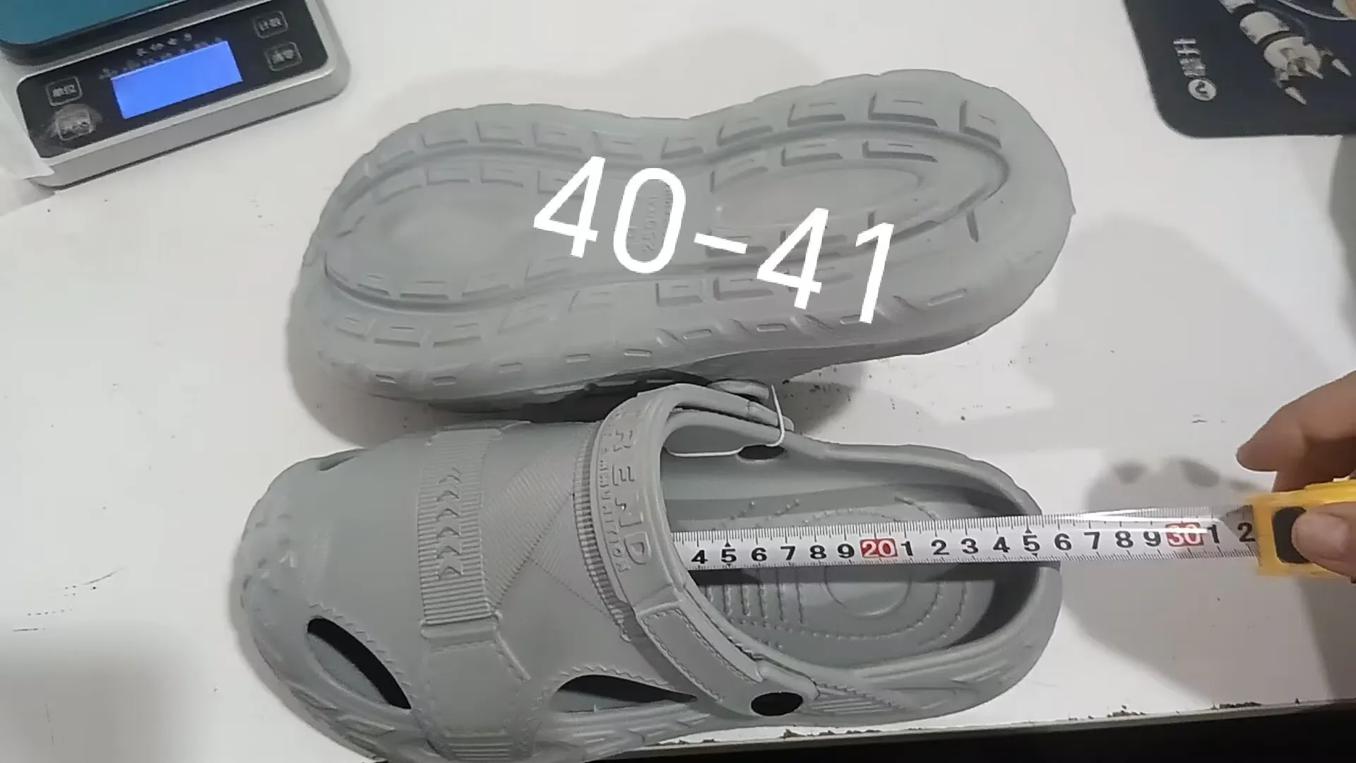 Summer Men's Outdoor Clog Sandals EVA Breathable Non Slip Closed Toe Wear Resistant Beach Slippers