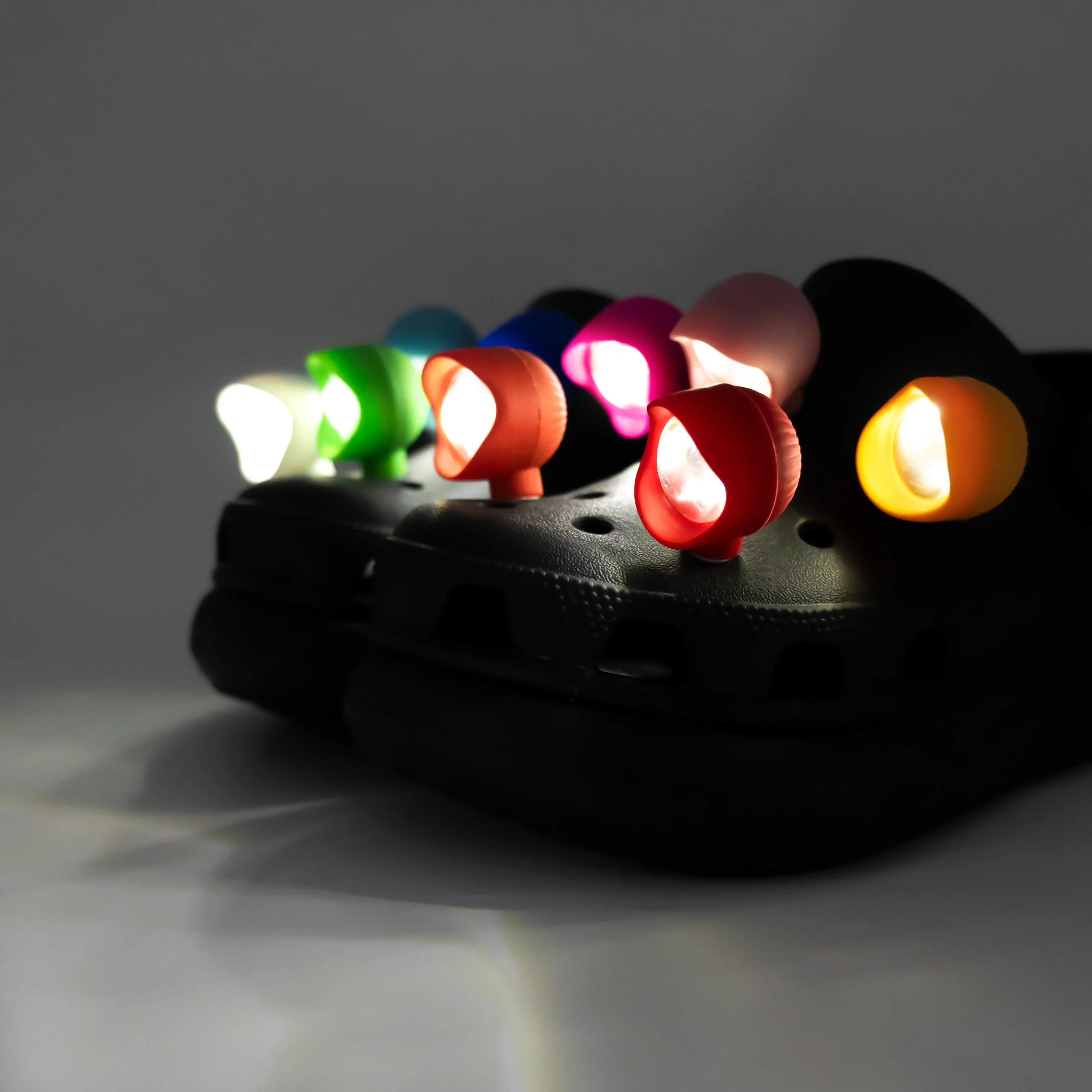1/12PCS LED Lights Shoe Charms 3 Flashing Modes 12 Colors Luminous Shoe Accessories Pins for Fashion Women Men Growing Shoe Gift