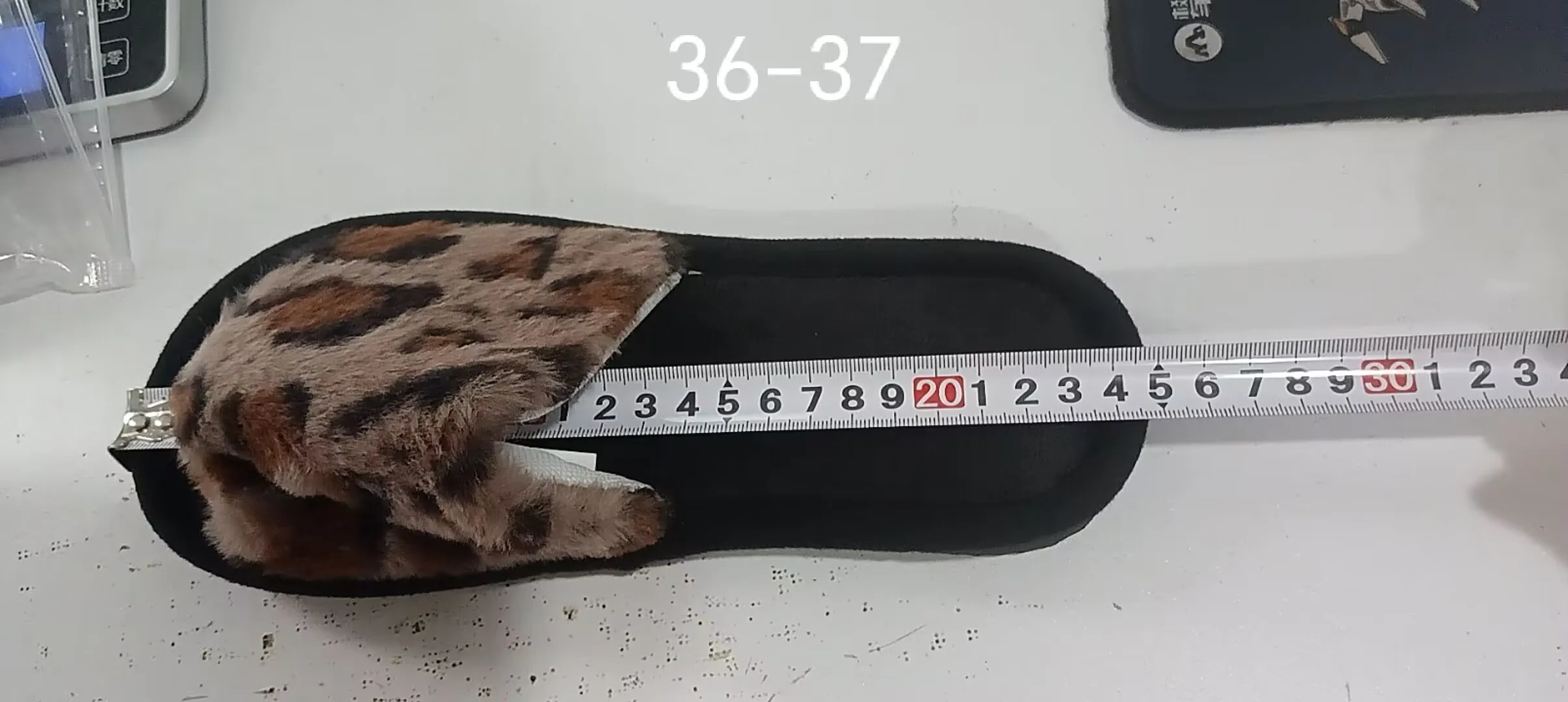 Fashion Women Slippers Cotton Plush Warm Female Light EVA Flat Bottom Non-slip Comfortable Slides Winter Autumn House Shoes