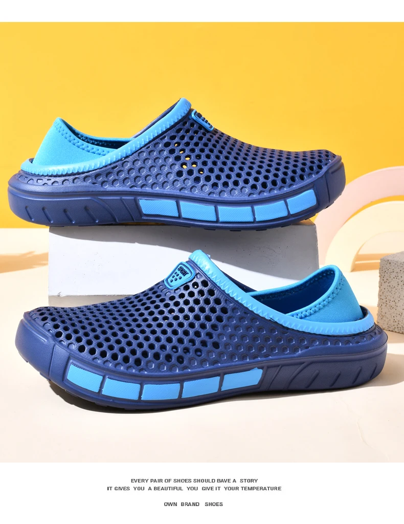 Men's lightweight casual slip-on sandals, non-slip indoor and outdoor beach clogs, simple solid color slip-on shoes