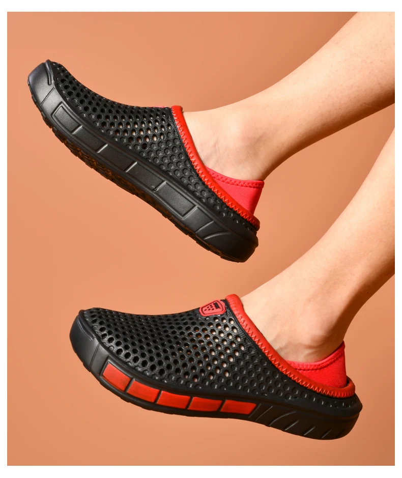 Men's lightweight casual slip-on sandals, non-slip indoor and outdoor beach clogs, simple solid color slip-on shoes