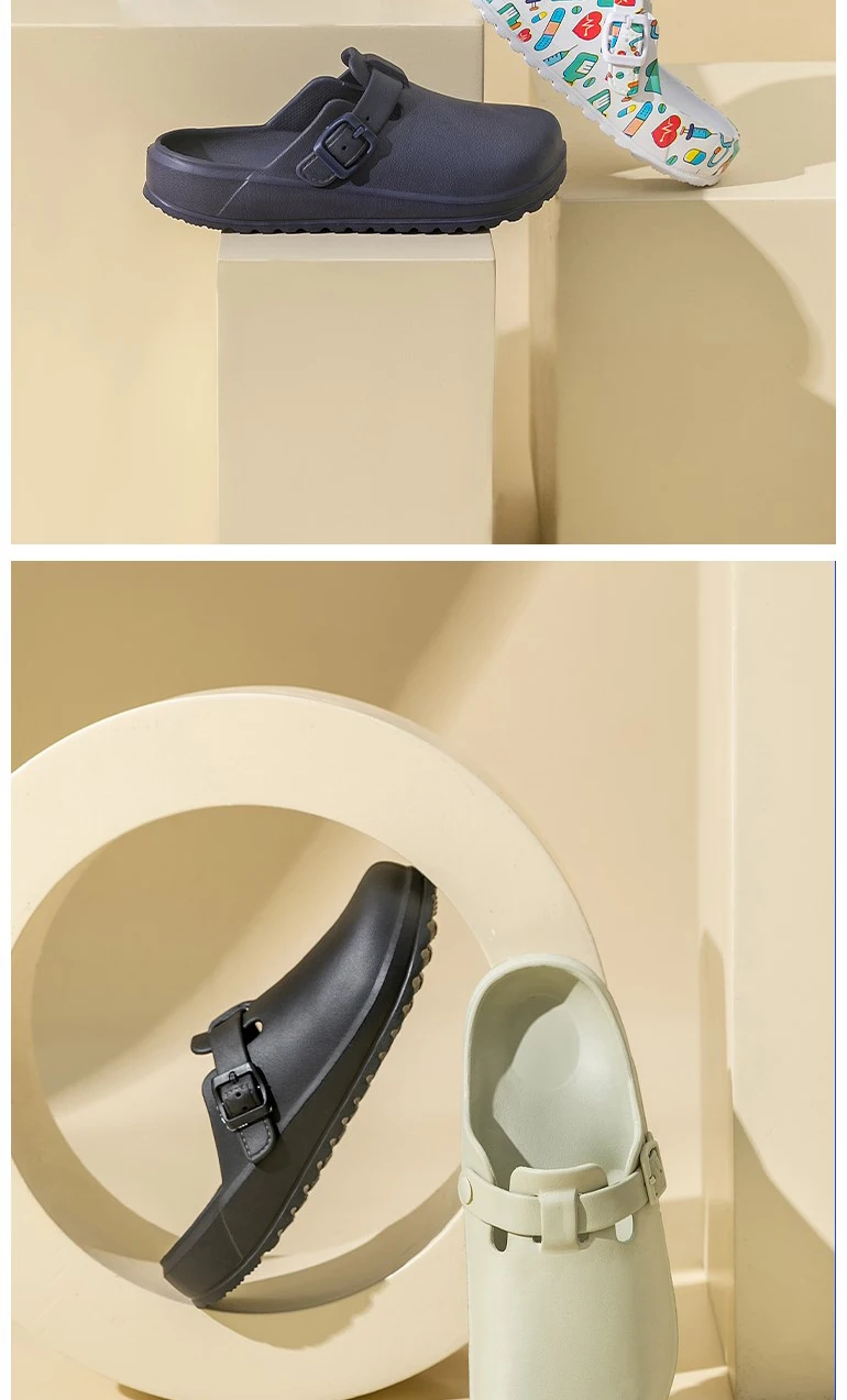 A Pair of Women's Lightweight Non-Slip Slippers, Comfortable and Stylish, Simple Slip-On Slippers for Couples