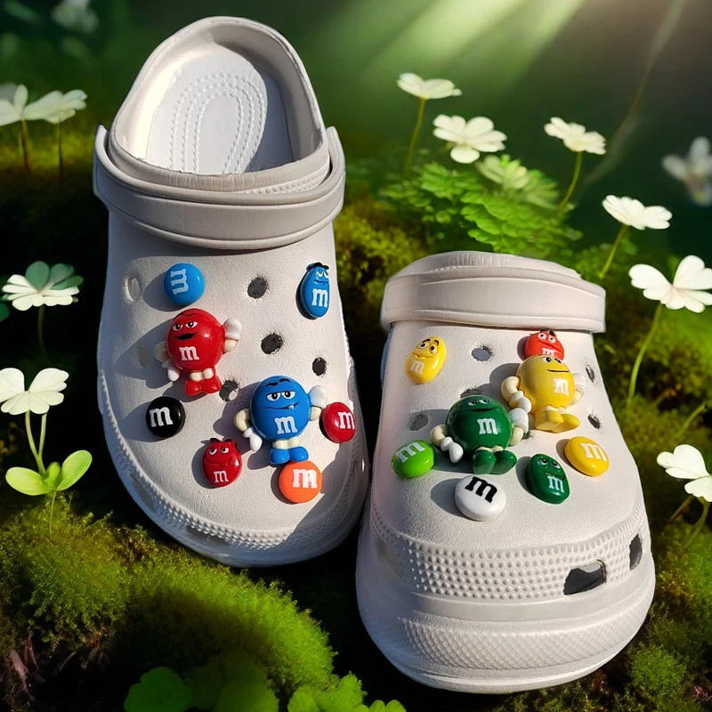 Whole Set Hot Sale DIY Hole Shoes Charms for Cute Cartoon Handmade Charms Designer Quality Garden Shoe Decoration Girl Gift