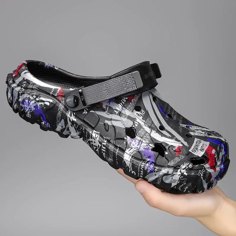Plus Size Summer Men Sandals Clogs Outdoor Garden Clogs Hole Shoes Male Casual Shoes Water Shoes Comfort Home Soft Slippers