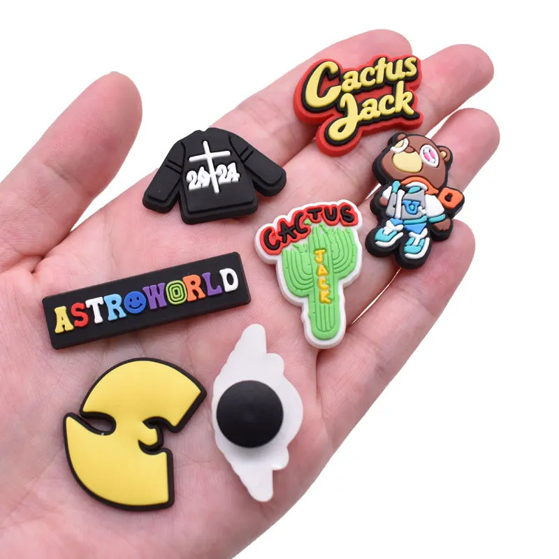 MAX Monster Carton Shoe Charms Accessories PVC Shoe Decoration Bear For Clog Wristband Clog Accessories Kids Party X-mas G