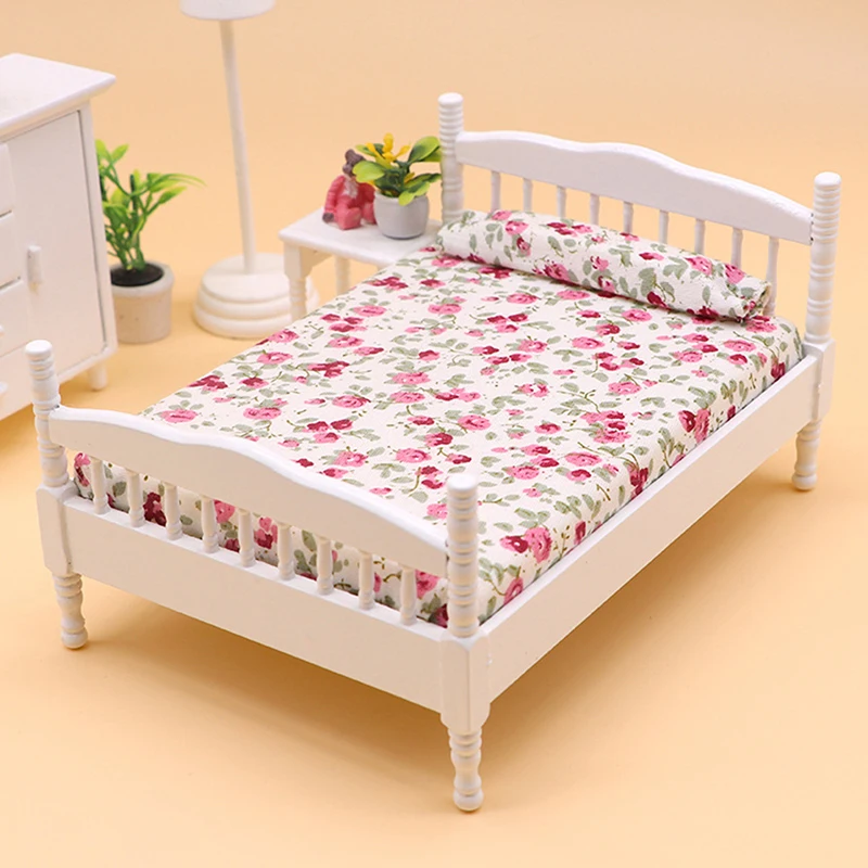 1/12 Dollhouse Wooden/Iron Mini Single/Double Bed Home Bedroom Furniture Toy Living Room Furniture Model Handmade Toy
