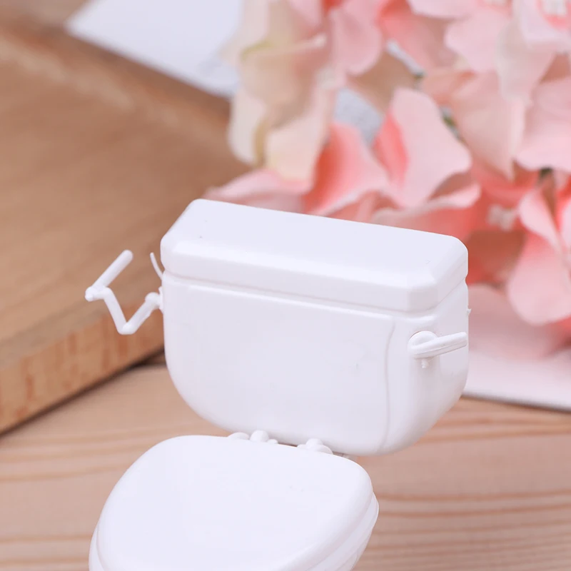 1PC Dollhouse Furniture Vintage Bathroom Modeling White Toilet Doll House Miniature Baby Pretend Toys Dolls Accessories Gift