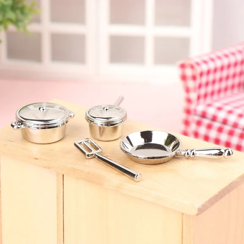4Pcs or 6 Pcs 1:12 Dollhouse Miniature Metal Mini Pot Set Doll House Kitchen Furnitures Cookware Pans Food Toys Set DIY Scene
