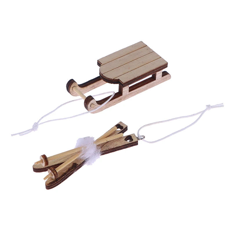 1Pc Dollhouse Miniature Sleigh Sled Ski Poles Pendant Christmas Scene Decoration Dolls House Xmas Accessories Kids Toys Gift