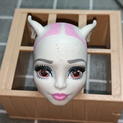 1/6 doll of girl accessories monsters high school hands nude head without hair diy doubao dongcheng