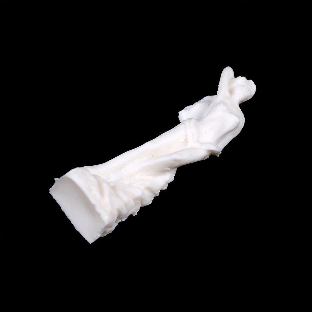 1Pc 1/12 Doll House Miniature Resin Goddess Statue Simulation Furniture Model Toys for Mini Decoration Dollhouse Accessories