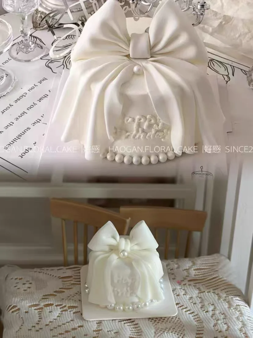 DollHouse diy accessories Clay sculpture cake Cartoon Shark Flower cake miniature birthday party decoration couple gift model