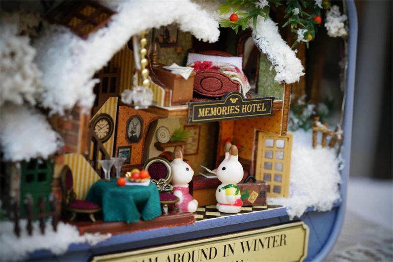 CUTEBEE Japanese Box Theatre Diy Dollhouse Kit Furniture Miniature Doll House Lighting Toys For Children Couple Birthday Gift