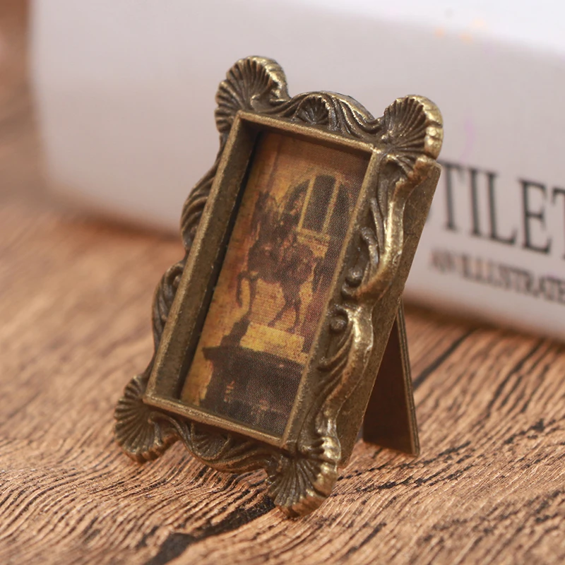 Furniture Toys 1:12 Dollhouse Picture Frame Miniature European Vintage Photo Frame for Dollhouse Accessories Cute