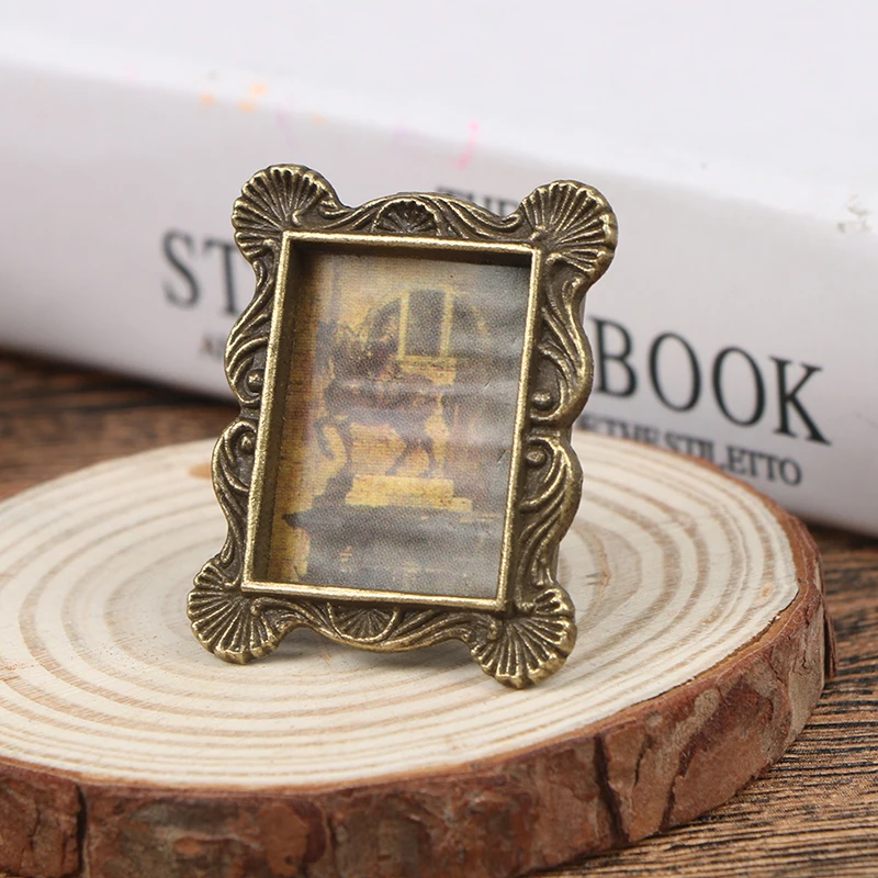Furniture Toys 1:12 Dollhouse Picture Frame Miniature European Vintage Photo Frame for Dollhouse Accessories Cute