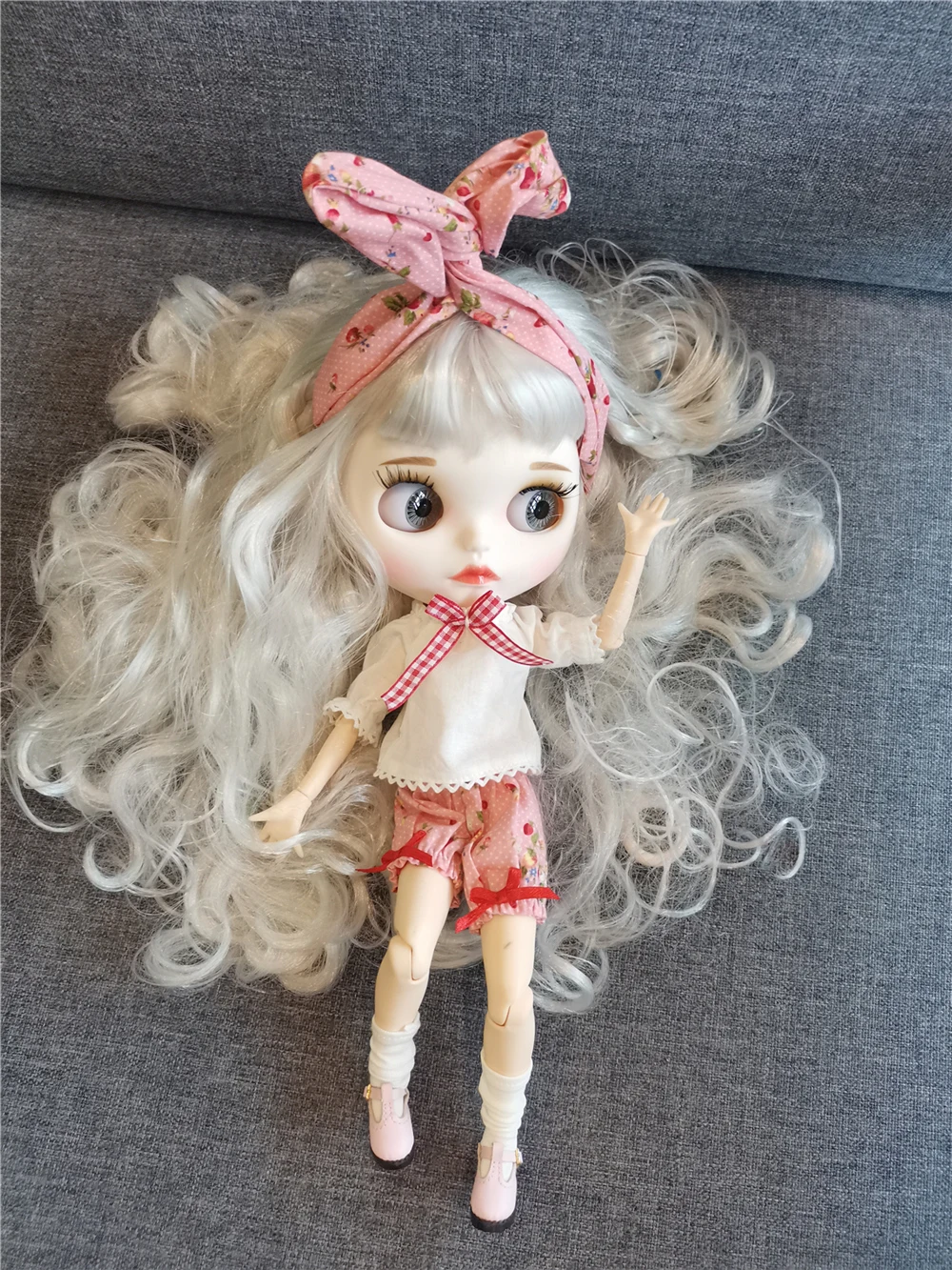 ICY DBS Blyth Doll outfit dress dress white shirt black pants red bow toy clothes