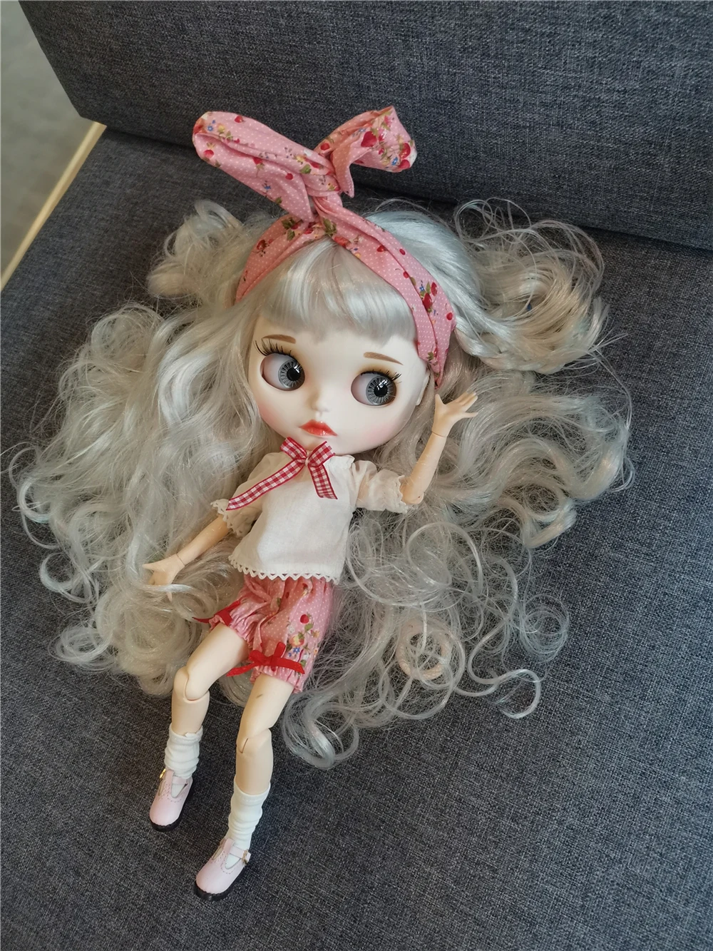 ICY DBS Blyth Doll outfit dress dress white shirt black pants red bow toy clothes