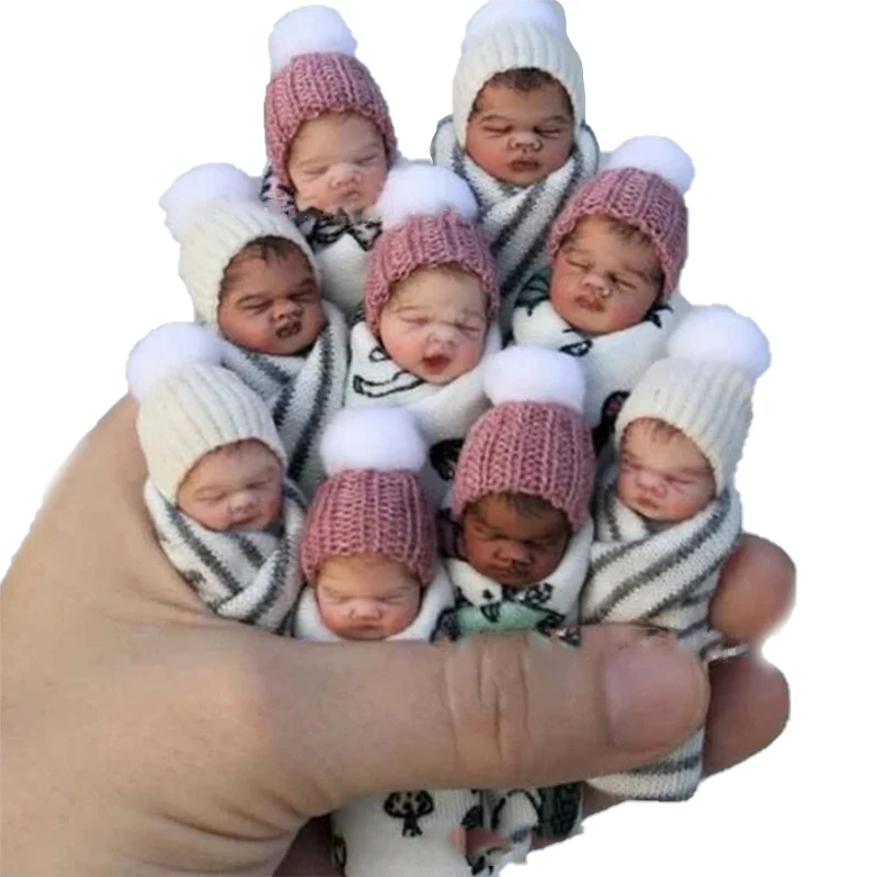 Dollhouse Miniature Simulation Baby Newborn Pvc Ornament Handle Toy Finger Doll Real Clothes Random
