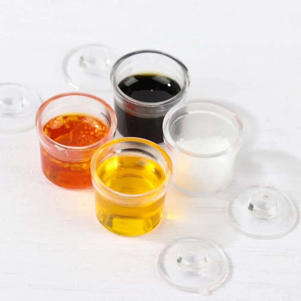 4PCS Mini Seasoning Jar Dollhouse Kitchen Toy Miniature Spice Bottle Simulation Glass Vial Scene Dolls Playing House Model