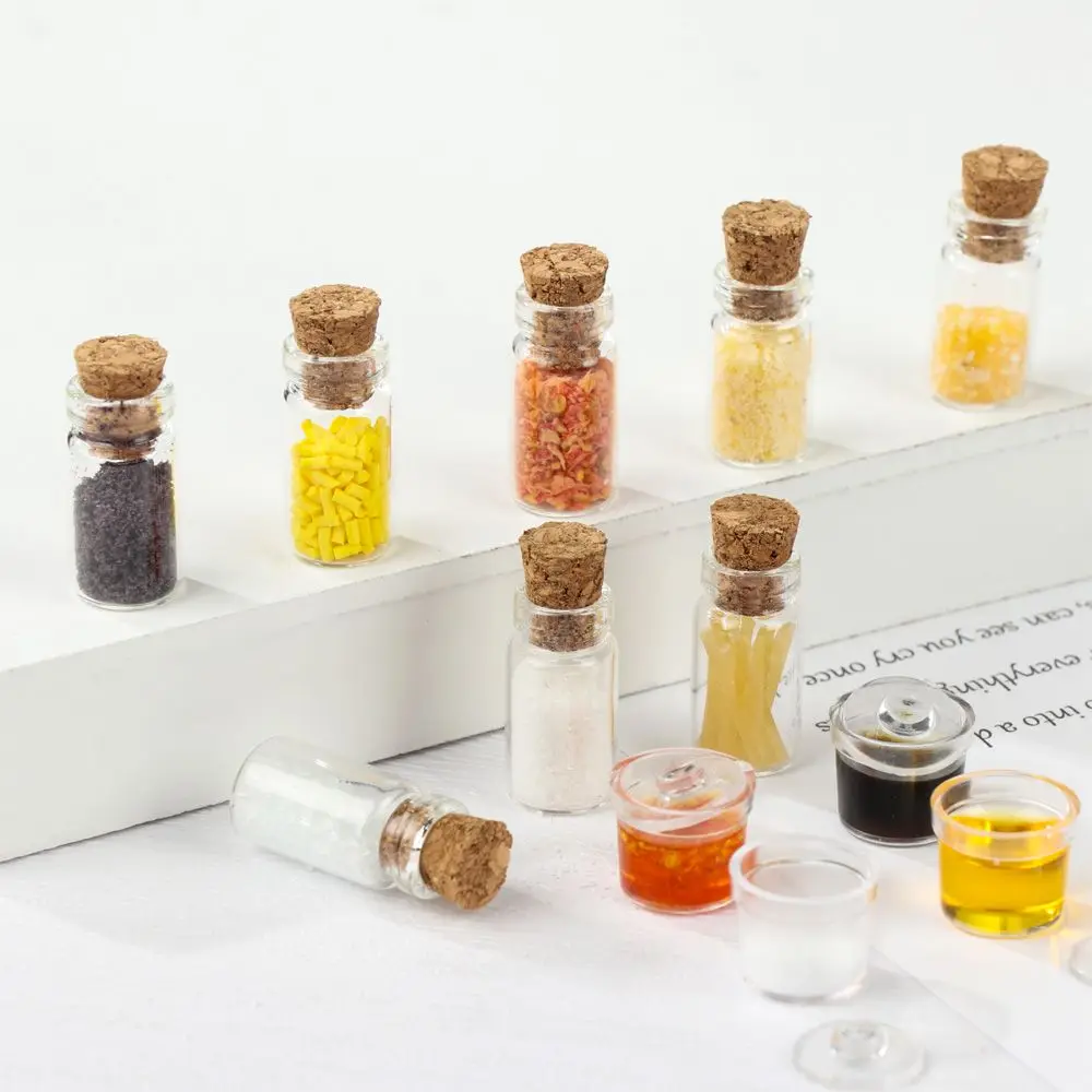 4PCS Mini Seasoning Jar Dollhouse Kitchen Toy Miniature Spice Bottle Simulation Glass Vial Scene Dolls Playing House Model