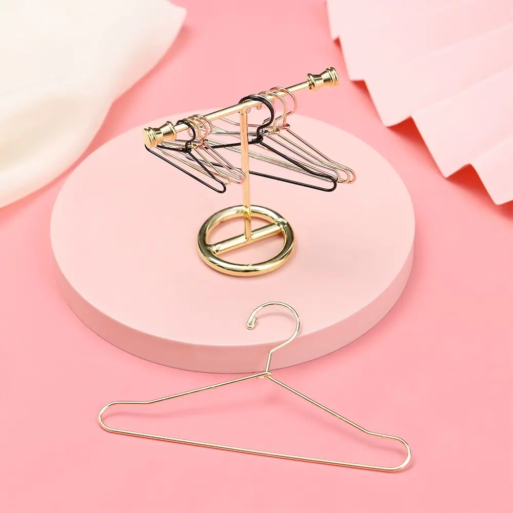 10pcs Metal Doll Dress Clothes Hangers for 1/6 Doll Clothes Mini Hangers Doll Hangers Hangers Miniature Dollhouse Furniture