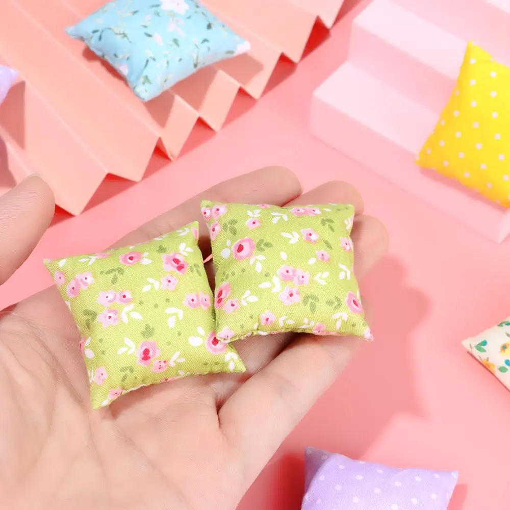 2PCS 1:12 Scale Toys Furniture Cushion Mini Dollhouse Pillows For Couch Sofa Floral Printed Miniature Cushions Doll Accessories