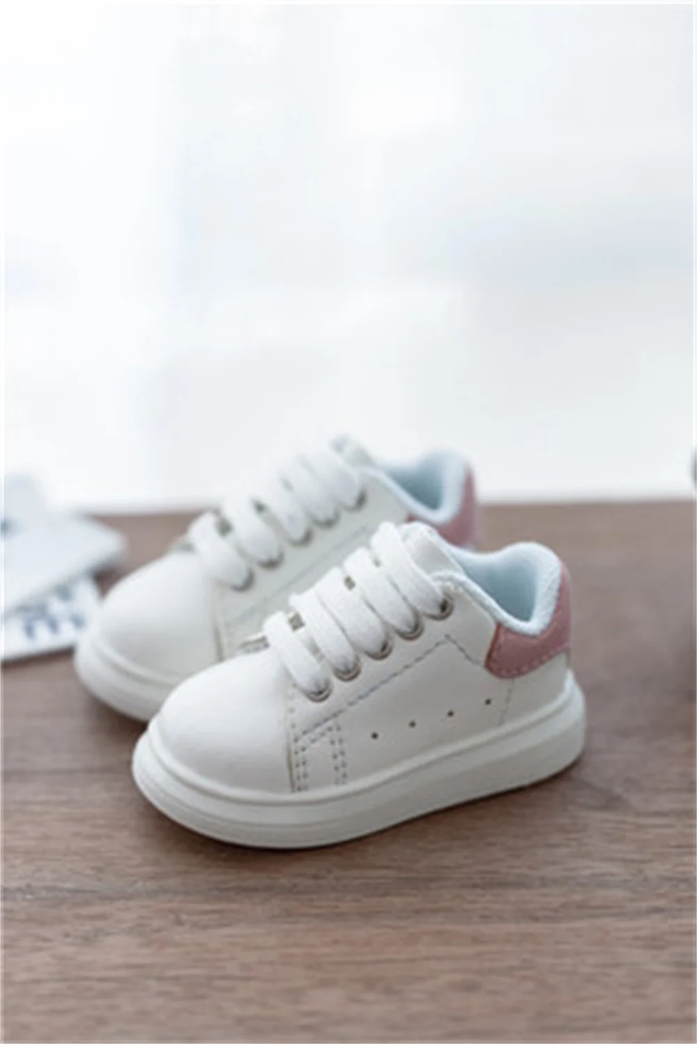 BJD Doll Shoes Toys Girls Boys 1/3 1/4 1/6 Low-top Simple Cute Baby Small White Versatile Daily Casual Board Shoes Accessories