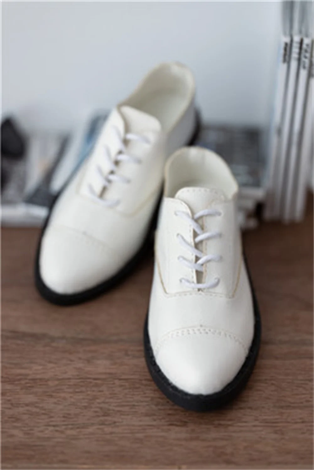 BJD Doll Shoes ID75 1/3 Boys Leather Black White Brown Handsome Three Color Pointy Toe Lace-up Shoes Work Doll Accessories