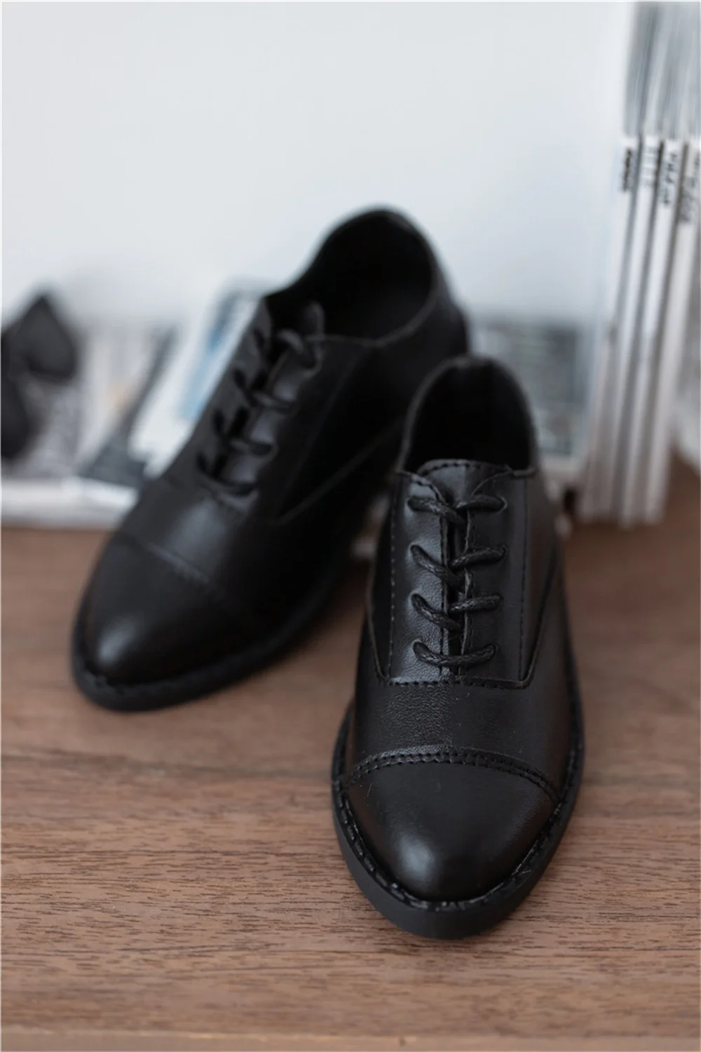 BJD Doll Shoes ID75 1/3 Boys Leather Black White Brown Handsome Three Color Pointy Toe Lace-up Shoes Work Doll Accessories