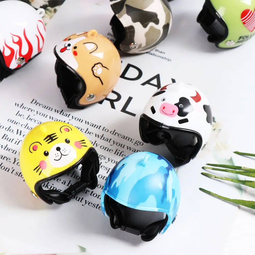 Dollhouse Helmet Cute Miniature Dollhouse Mini Helmet Toy for Doll House Accessories Sun Rain Protection Hats Chicken Helmet