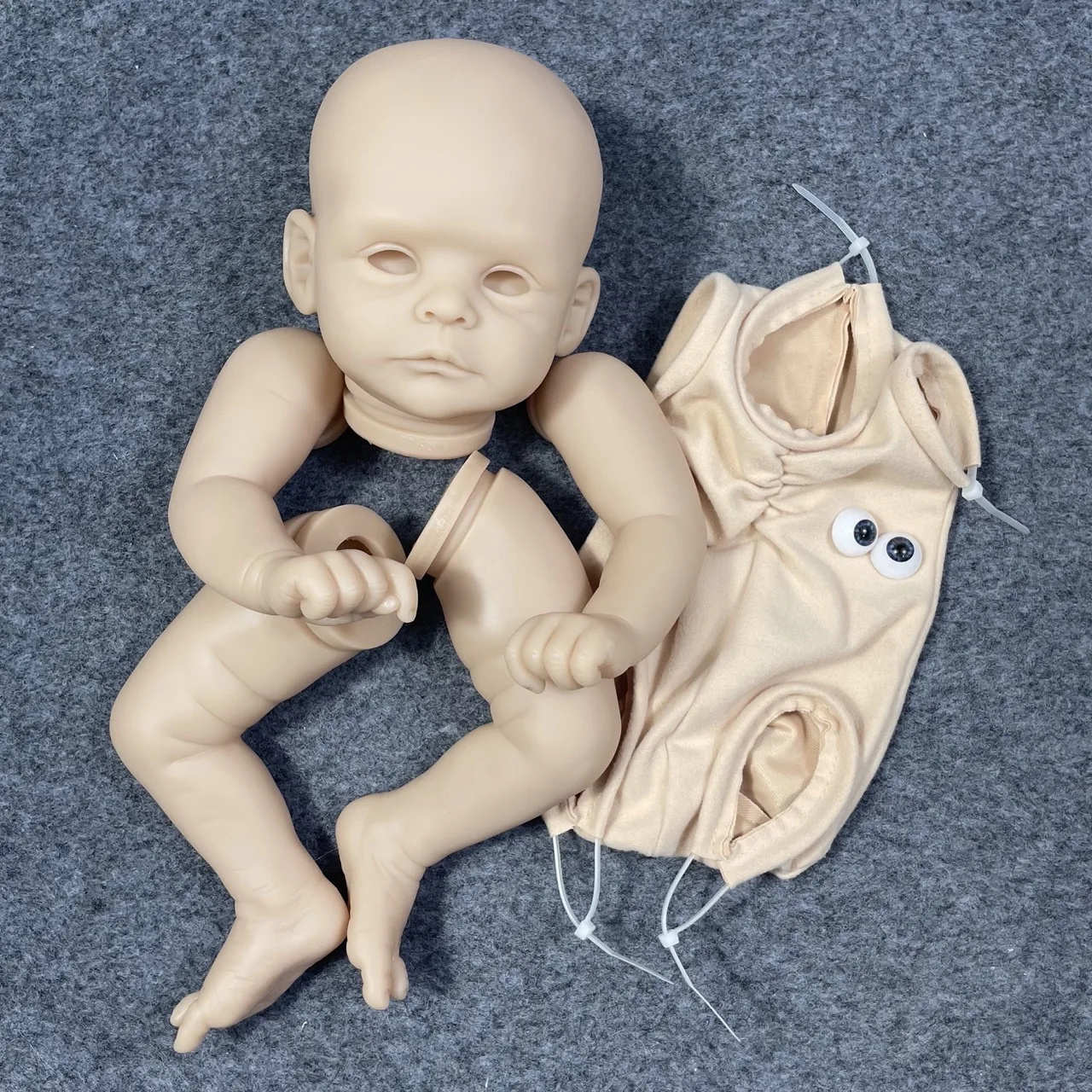 20 inch Unpainted Vinyl Reborn Baby Doll Kit Joleen Lifelike Newborn Reborn Baby Doll Mold Parts With Eyes